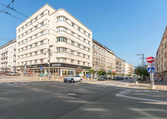 Center & Seaside By Downtown